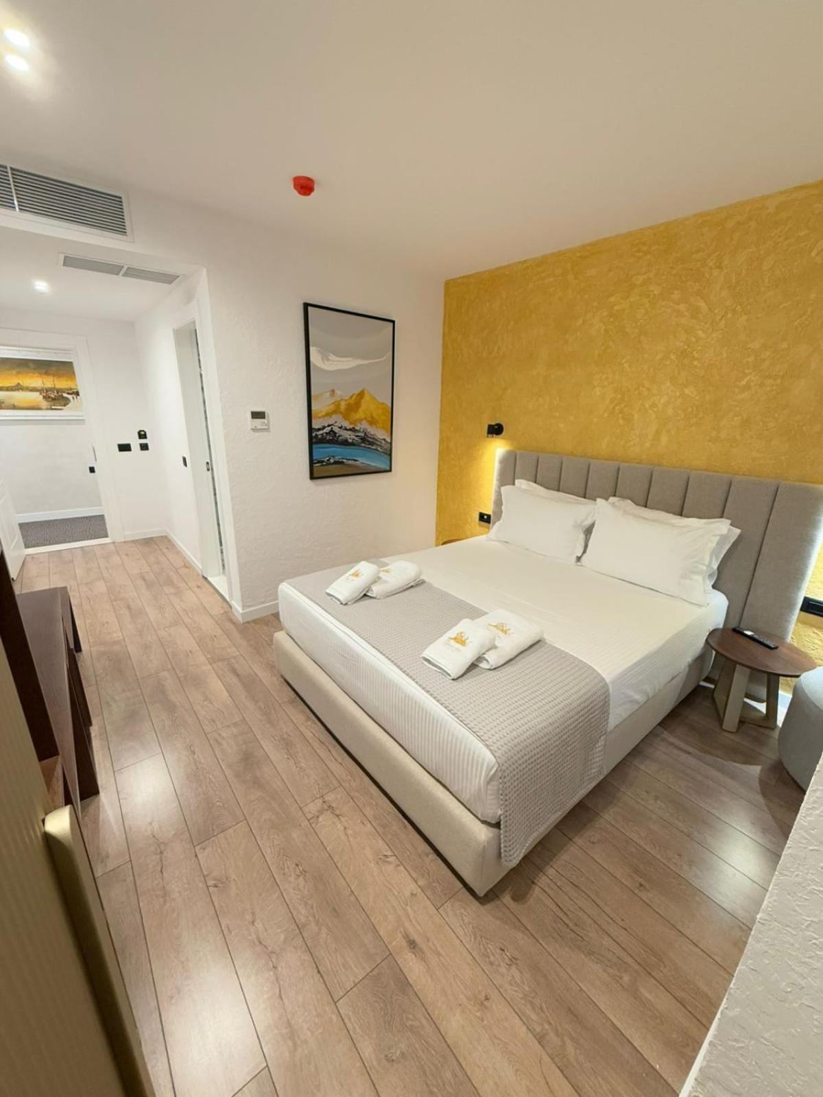 The Queen'S Lion Premium Hotel Sarandë Eksteriør billede