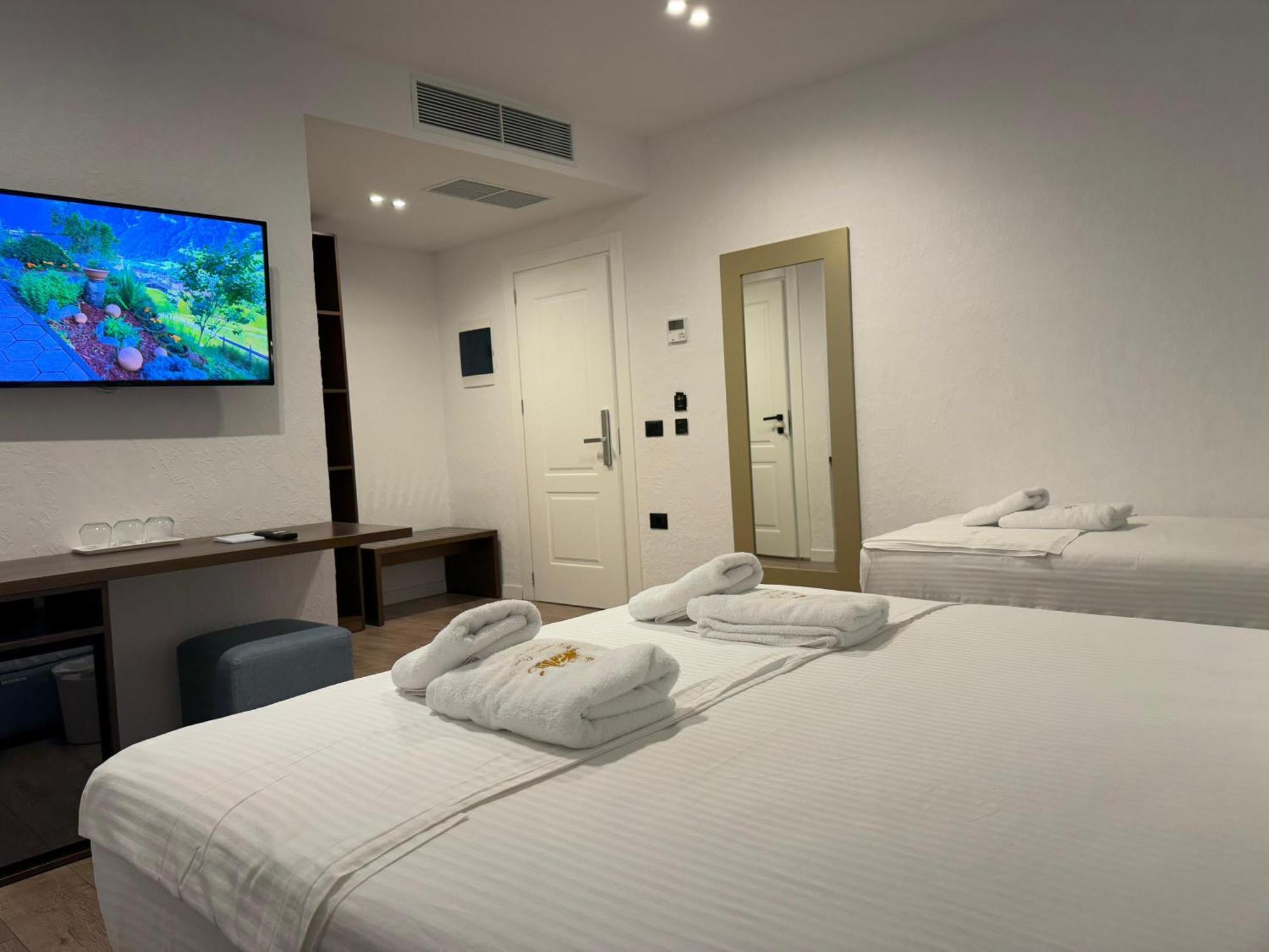 The Queen'S Lion Premium Hotel Sarandë Eksteriør billede