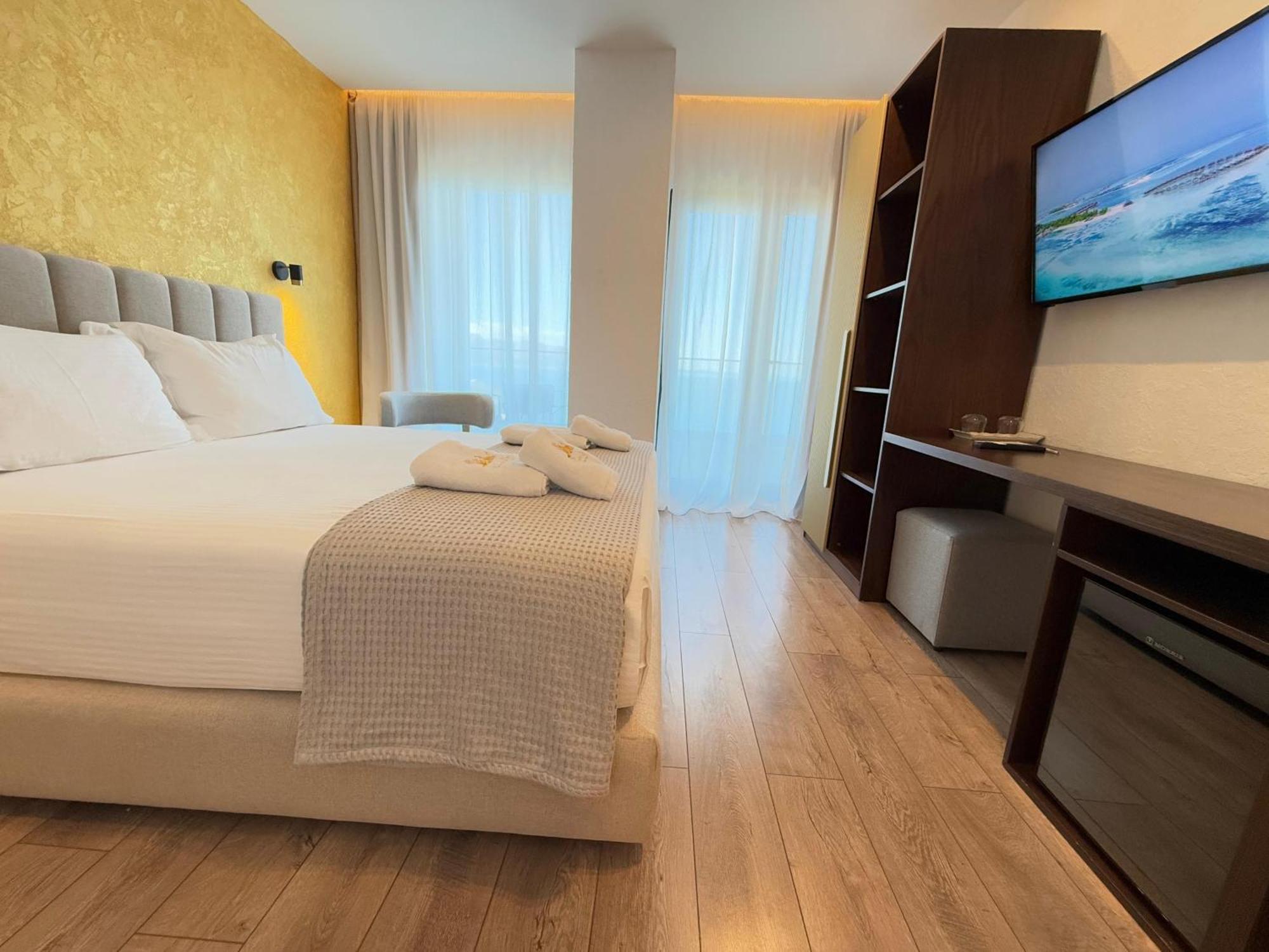 The Queen'S Lion Premium Hotel Sarandë Eksteriør billede