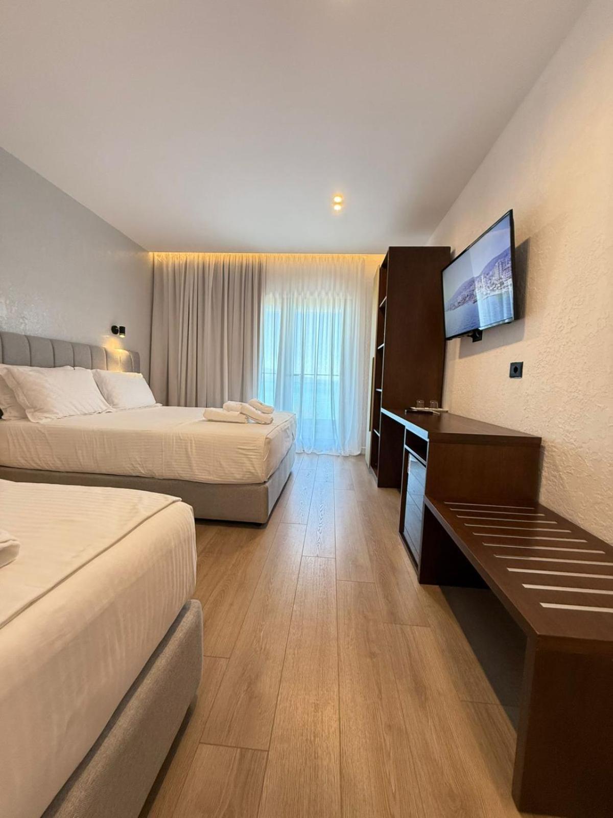 The Queen'S Lion Premium Hotel Sarandë Eksteriør billede